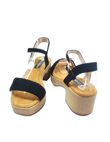 Sandalia de tacón de madera en color Negro - Timbos Zapatos