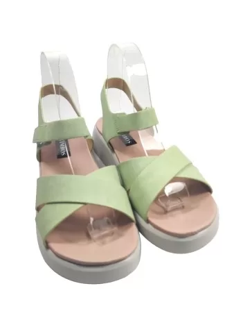 sandalia comoda en color verde - Timbos zapatos