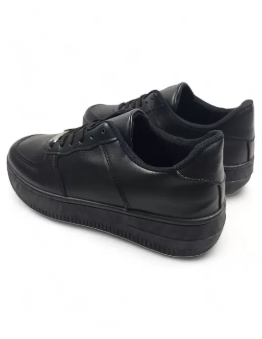 Deportiva de hombre en color negro - Timbos Zapatos