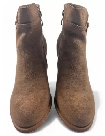 Botín tacón de mujer en color marrón - Timbos Zapatos