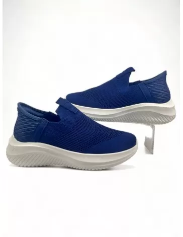 Deportiva elástica para mujer en color marino, Cómoda - Timbos Zapatos