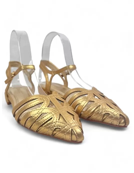 Sandalia de fiesta con tacón bajo, dorada- Timbos Zapatos