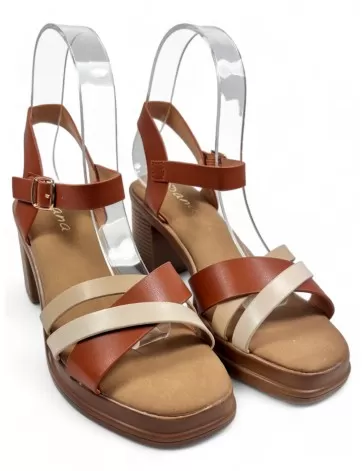 Sandalia de tacón de madera en color camel- Timbos Zapatos