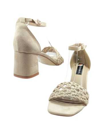 Sandalia de vestir color beige, tacón bajo - Timbos Zapatos