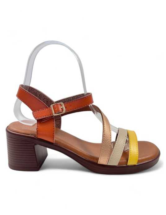 Sandalia de tacón de madera en color amarillo - Timbos Zapatos