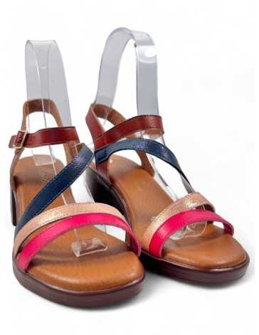 Sandalia de tacón de madera en color rojo - Timbos Zapatos