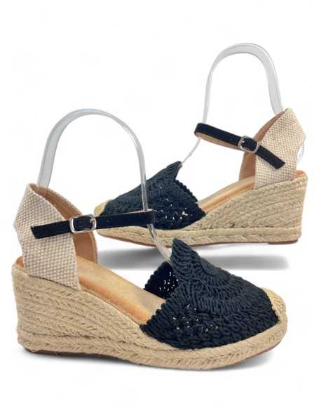 Sandalia cuña y plataforma color negro - Timbos Zapatos