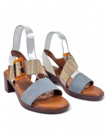 Sandalia de tacón de madera en color celeste - Timbos Zapatos