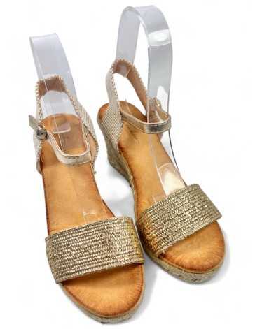 Sandalia cuña de esparto color oro - Timbos Zapatos