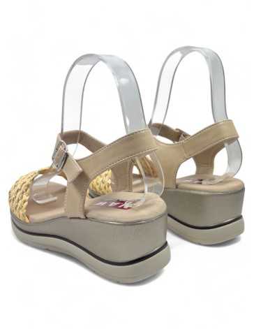 Sandalia cuña cómoda de verano beige - Timbos Zapatos