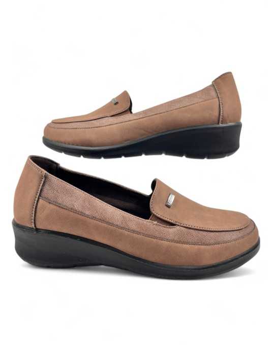 Mocasín con cuña de mujer color marron - Timbos Zapatos