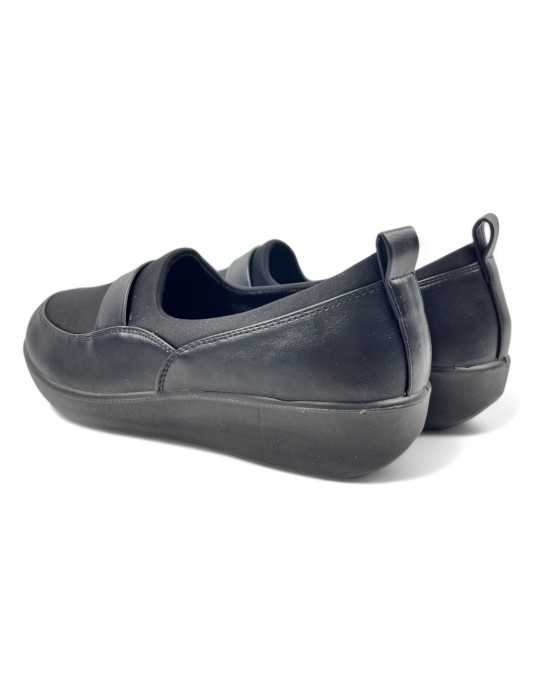 Mocasín con cuña de mujer color negro - Timbos Zapatos