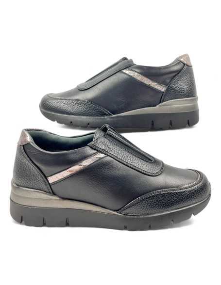 Deportivo con cuña de mujer color negro - Timbos Zapatos