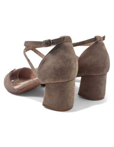 Sandalia beige de vestir, tacón bajo - Timbos Zapatos