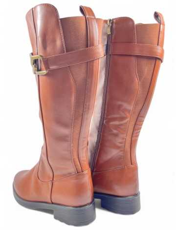 Bota plana de mujer en color cuero, cómoda - Timbos Zapatos