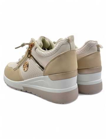 Deportivo cuña interior de mujer color beige - Timbos Zapatos